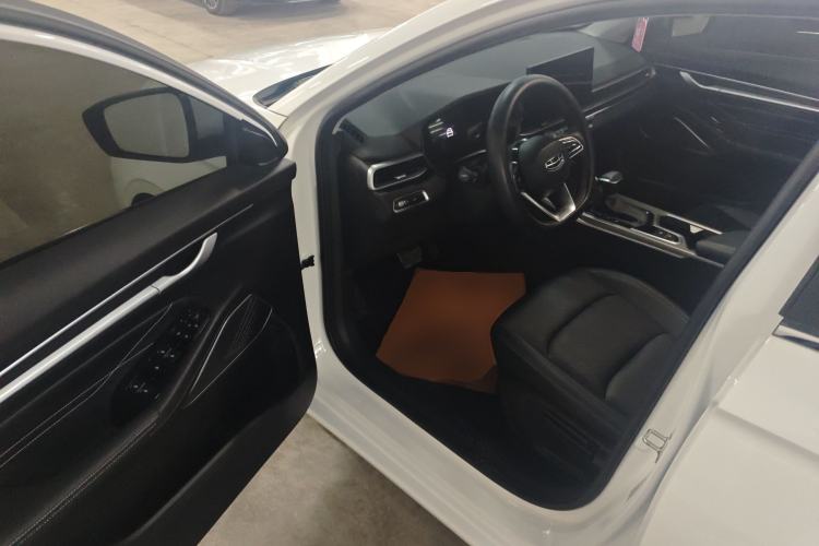 Used Geely Auto Emgrand 2023 4th Generation Champion Edition 1.5L CVT Prestige Model
