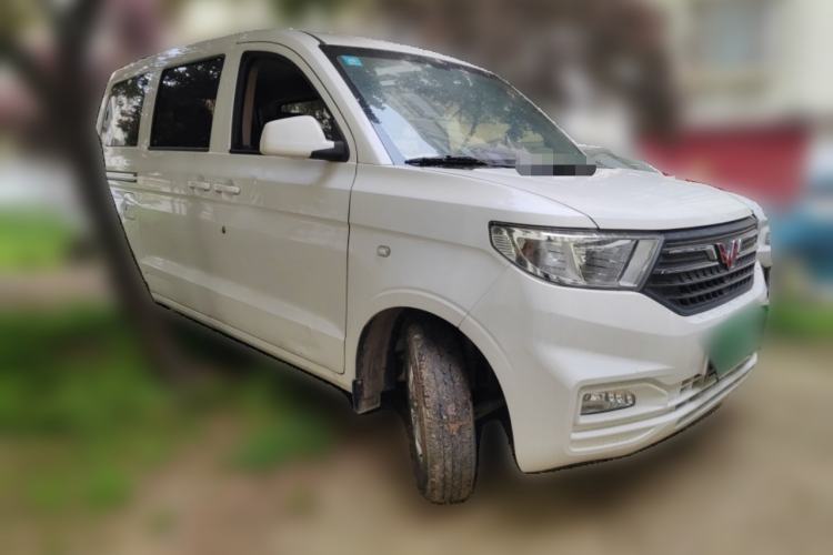 Used Wuling Hongguang V 2019 1.5L Enjoyment Version China VI LAR Front Right 45 Deg
