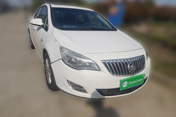 Used Buick GT 2013 XT 1.6L Automatic Fashion Edition Front Right 45 Deg