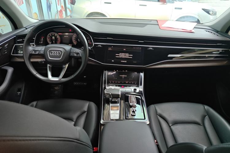 Used Audi Q7 2023 45 TFSI quattro S line Sport model