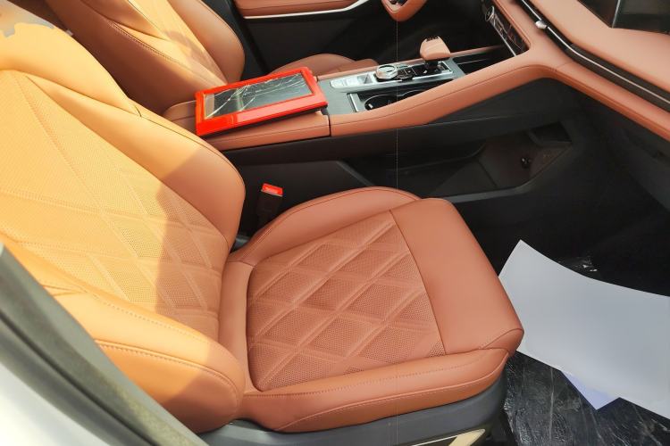 Used CHANGAN CS75 PLUS iDD 2023 ZhiDian iDD Smart Leading Model Right Front Seat