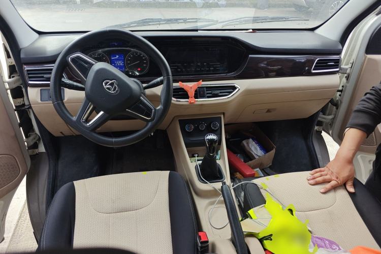 Used CHANGAN KUAYUE Xing V5 2021 1.5L Fortune-Attracting Edition Comfort Model JL473QH Center Console