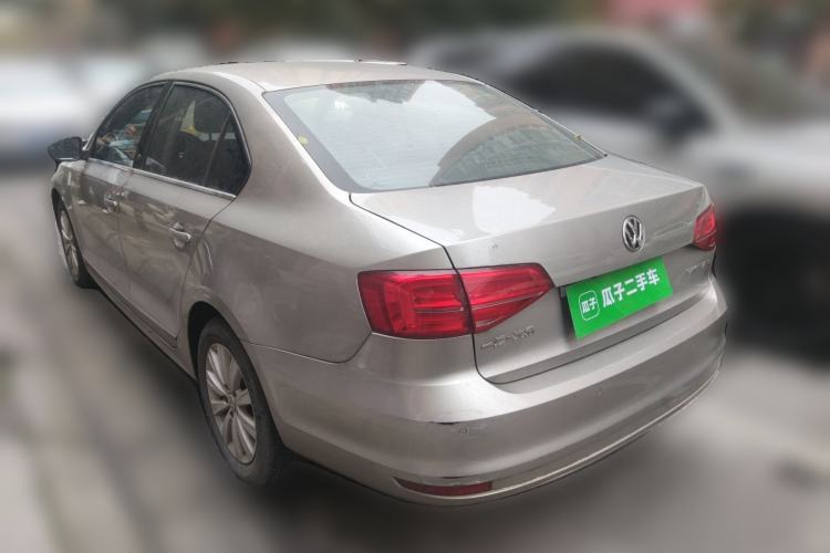 Used Volkswagen Sagitar 2015 1.6L Manual Comfort Model