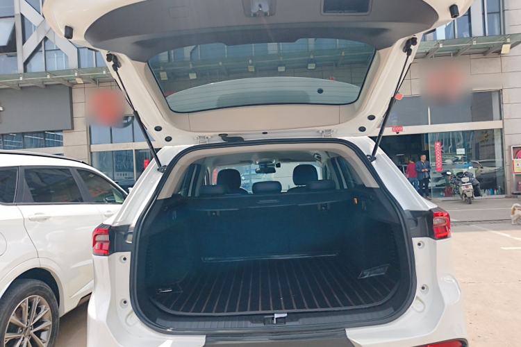 Used EXEED Lingyun 2019 1.6T Two-Wheel-Drive Platinum Edition Trunk