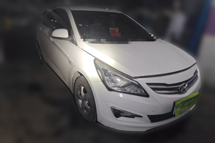 Used Hyundai Verna (older generation) 2016 1.4L Manual Smart GLS Trim