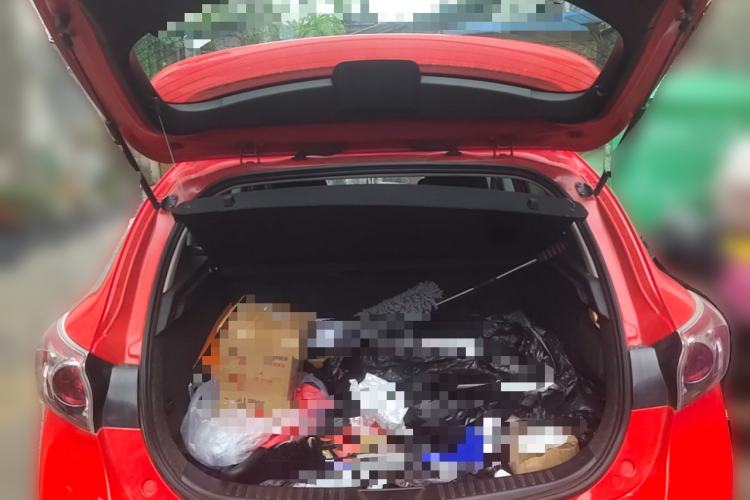 Used Mazda 3 2013 Hatchback 1.6L Automatic Elite Model Trunk