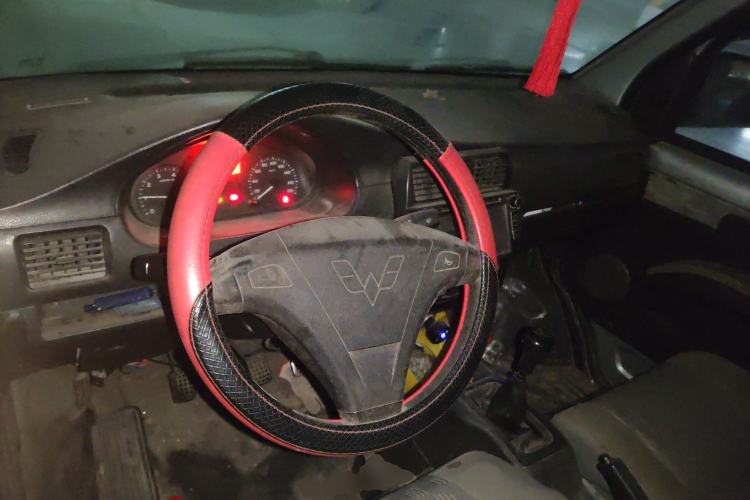 Used Wuling Rongguang 2012 1.2L Extended Basic Version LJY Center Console