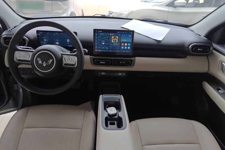 Used Wuling Bingo PLUS 2024 510 km Flagship Edition Four-Seater Version
