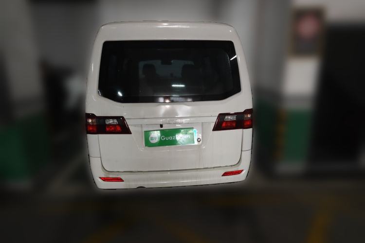 Used Jinbei Gold Hiace M Classic 2024 1.5L Engineering Lion Passenger Vehicle 5 Seats Rear