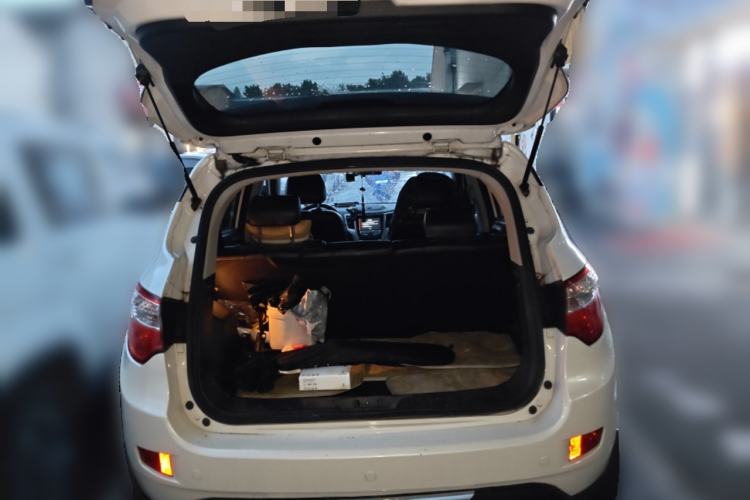 Used CHANGAN CS35 2015 1.6L Manual Luxury Model China IV Standard