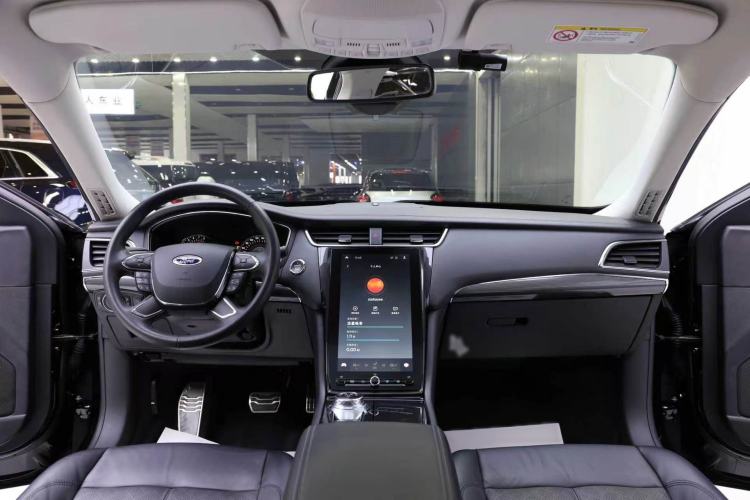 Used Ford Taurus 2019 EcoBoost 245 Premium Edition Interior 1