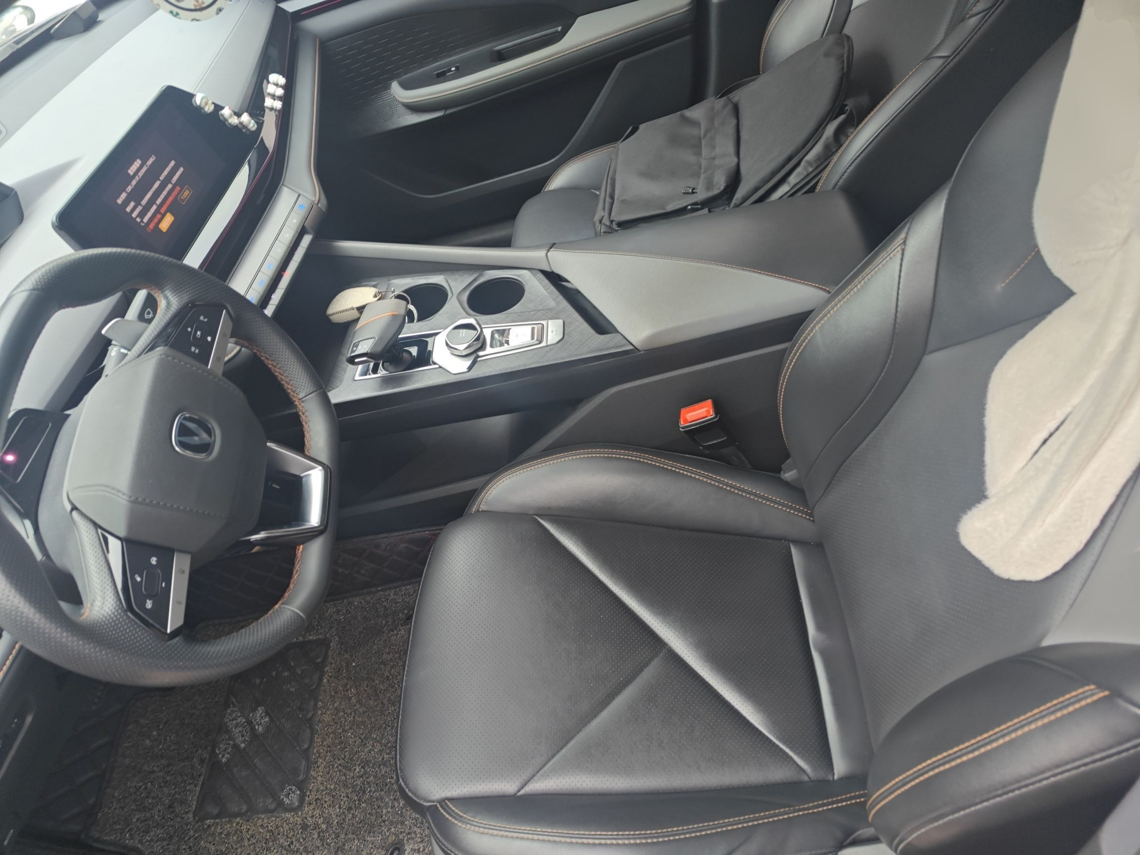 Переднее сиденье в автомобиле