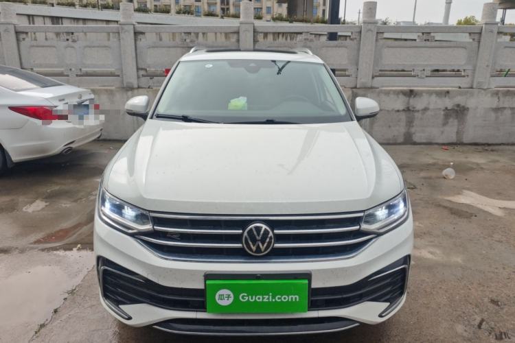 Used Volkswagen Tiguan L 2023 Restyled 330TSI Automatic Two-Wheel Drive R-Line Enhanced Comfort Version Front