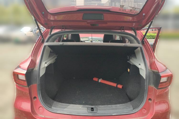 Used MG ZS 2017 16T Automatic Flagship Internet Edition Trunk