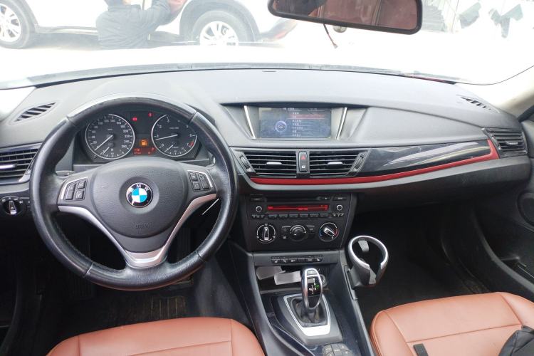 Used BMW X1 2015 sDrive18i Fashion Upgrade Edition Center Console