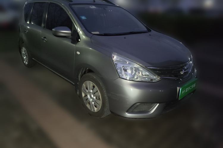 Used Nissan Livina 2015 1.6XE CVT Comfort Edition Front Right 45 Deg