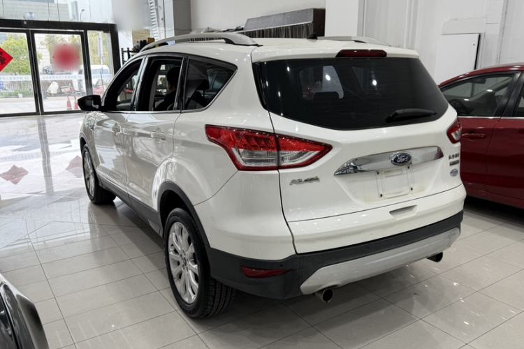 Used Ford Kuga 2013 1.6L GTDi Two-Wheel-Drive Trend Model Exterior 4