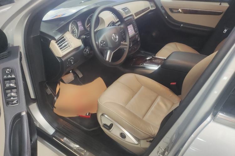 Used Mercedes-Benz R-Class 2011 R 350 L 4MATIC
