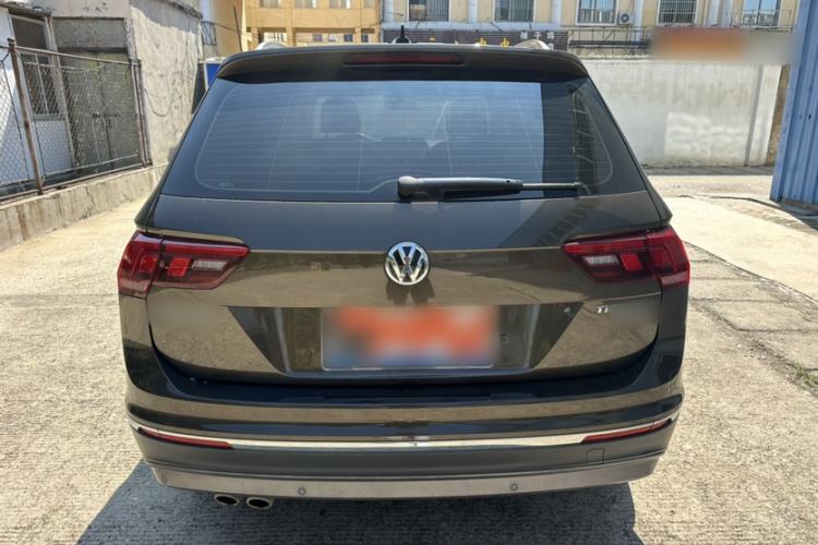 Used Volkswagen Tiguan L 2019 Revised 330TSI Automatic Two-Wheel Drive Smart & Luxury Edition China VI Standard
