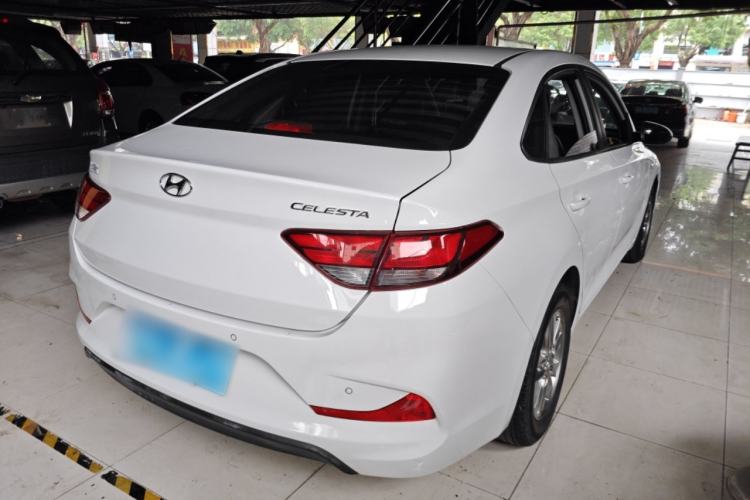Used Hyundai Celesta 2017 1.6L Automatic Enjoyment Version GLS Rear Right 45 Deg