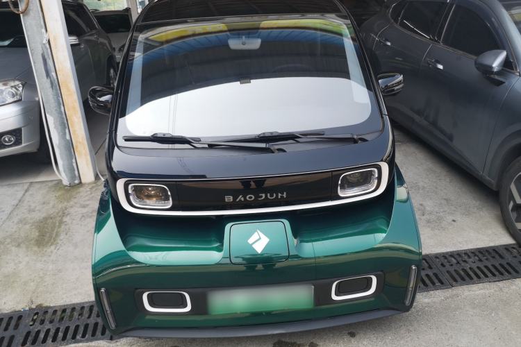 Used Baojun KiWi EV 2021 Artist Model Ternary Lithium Front