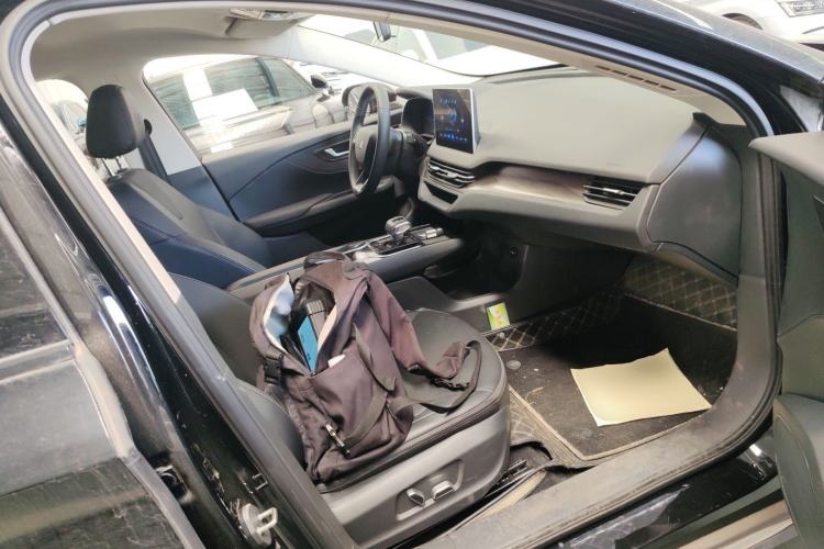 Used Hongqi E-QM5 2021 Charging Version Flagship Edition
