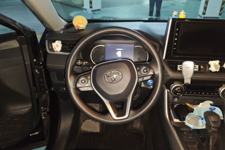 Used Toyota RAV4 2020 Dual-Engine 2.5L E-CVT Two-Wheel Drive Elite Edition Steering Wheel