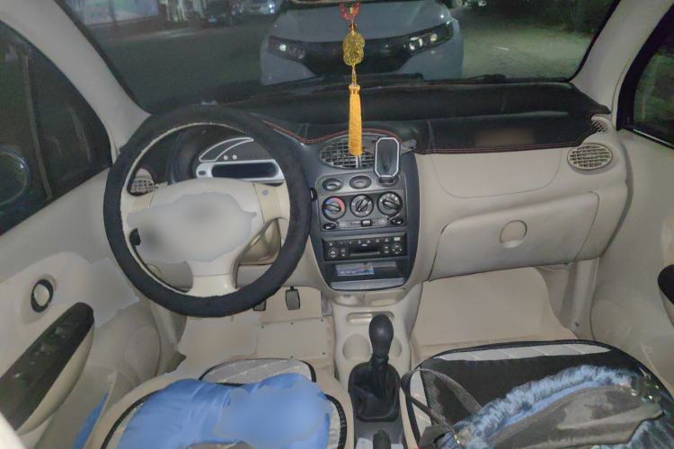 Used Chery QQ3 2012 Stylish Edition 1.0L Manual Start-Up Model Center Console