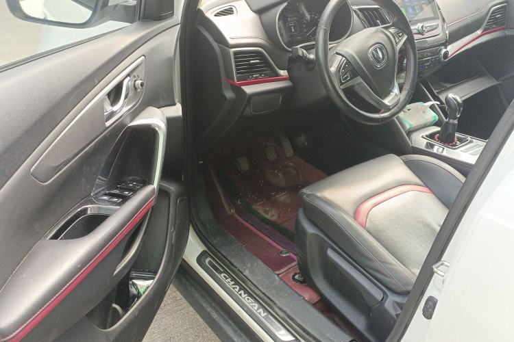 Used Changan CS55 2019 1.5T Manual Colorful Model China VI Standard
