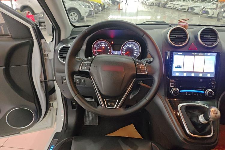 Used Haval H6 2015 Upgraded Model 1.5T Manual Two-Wheel Drive Elite Version Steering Wheel