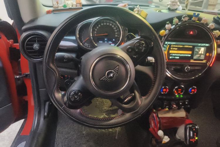 Used MINI 2018 2.0T COOPER S Classic Edition
