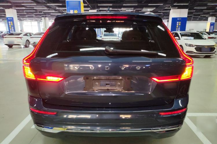 Used Volvo XC60 2024 B5 4x4 Smart Luxury Edition