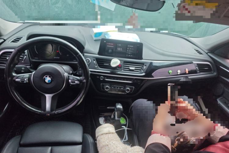 Used BMW 1 Series 2019 118i M Sport Package Center Console