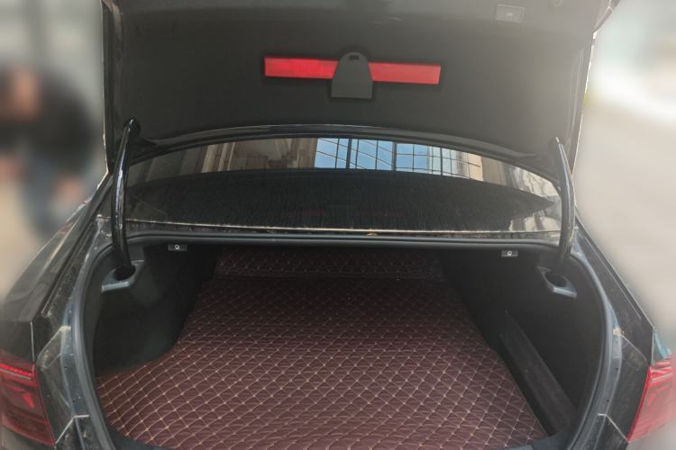 Used Volkswagen Magotan 2023 2 Million Units Limited-Edition 380TSI DSG Flagship Version Trunk