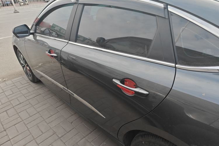 Used CHANGAN NEVO A05 2024 Truly Delicious Version 70 Leading Edition Exterior 3