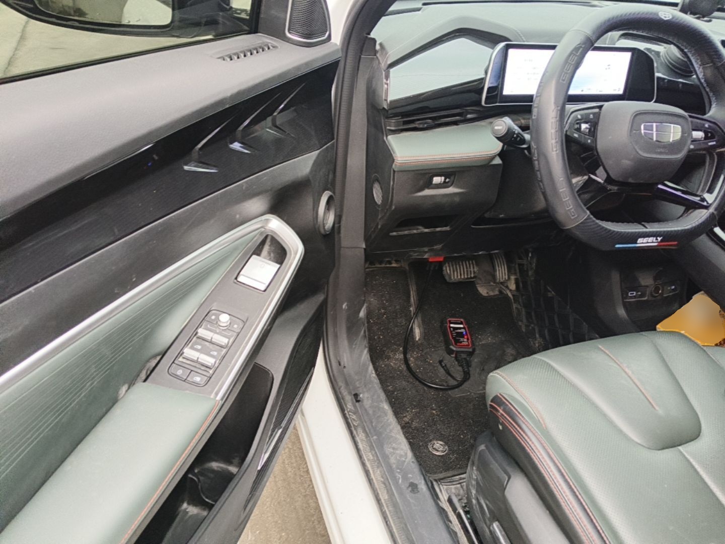 Geely Auto Emgrand X7 Sport 2024 1.5TD Smart Connect+ — снимка 18