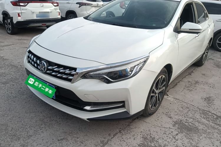 Used Venucia D60 2019 100 000 Glory 1.6L XL Manual Chenku Edition China VI Guazi used car, China used car export, Used car for sale, Used cars, Cheapest cars for sale