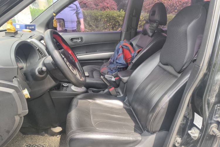 Used Nissan X-Trail 2012 2.5L CVT Ultimate Edition 4WD Left Front Seat