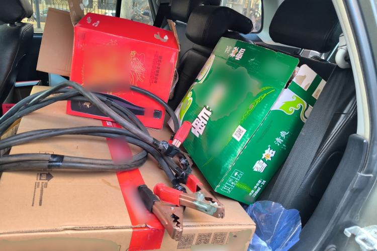 Used Haval H5 Classic 2011 Zhizun Edition 2.0L Two-Wheel Drive with Sunroof
