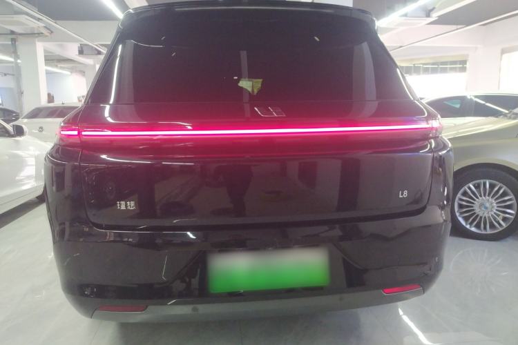 Used Li Auto L8 2023 Pro Model
