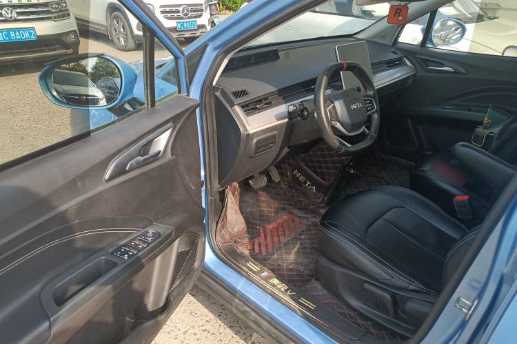 Used NETA V 2022 Standard Range Industry Custom Edition Driver Seat