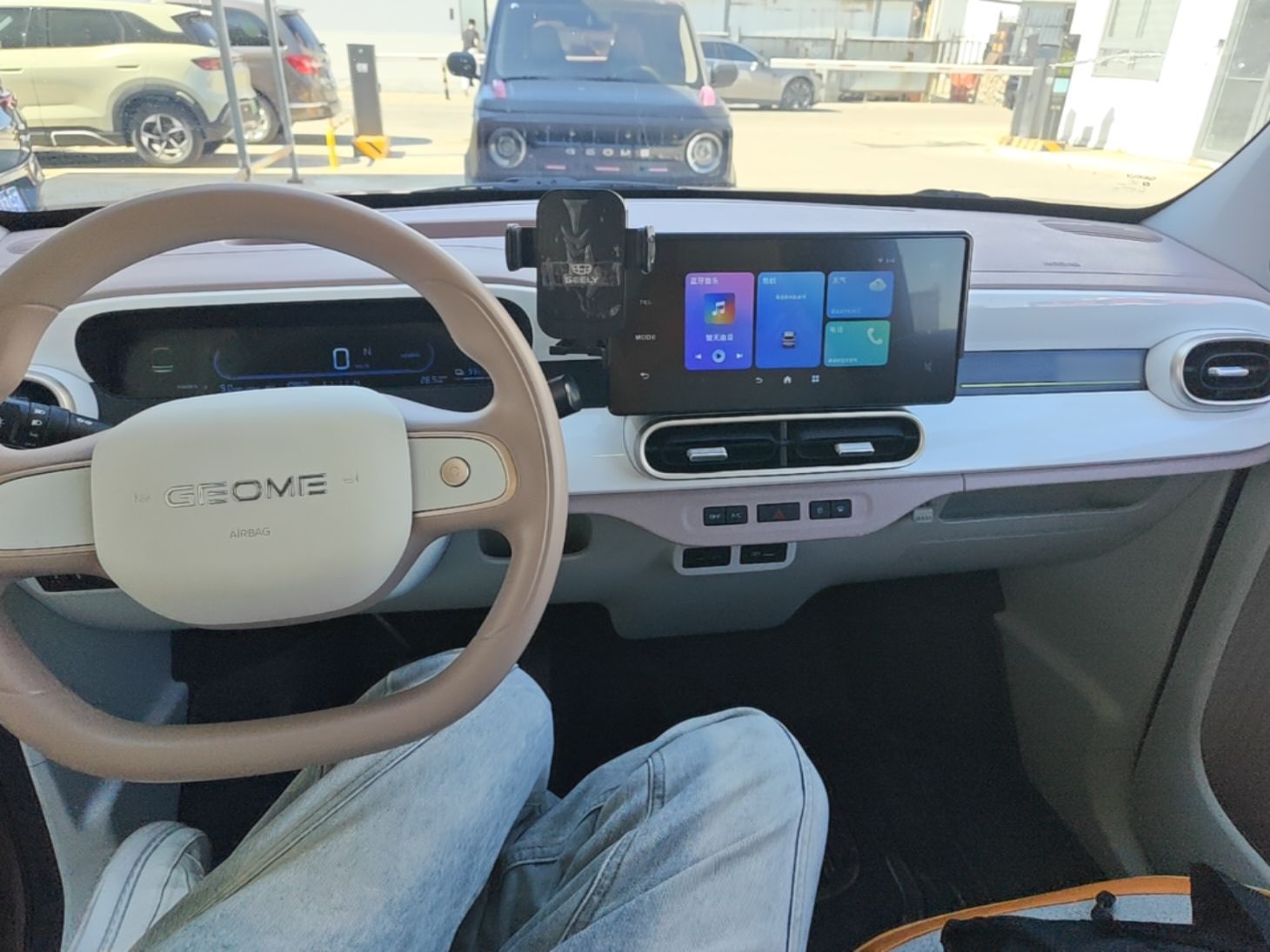 Geely Galaxy Panda 2025 210 km – Yuanqi Bear — снимка 12