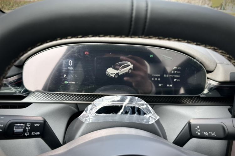 Used Zeekr 7X 2025 100 kWh Long-Range Rear-Wheel Drive with Intelligent Driving Features
