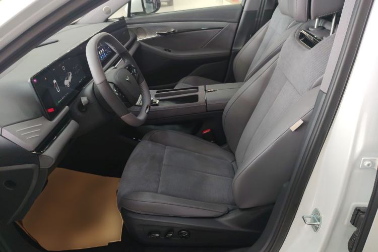 Used VOYAH PASSION 2024 PHEV Four-Wheel Drive Ultra-Long Range Flagship Model Left Front Seat