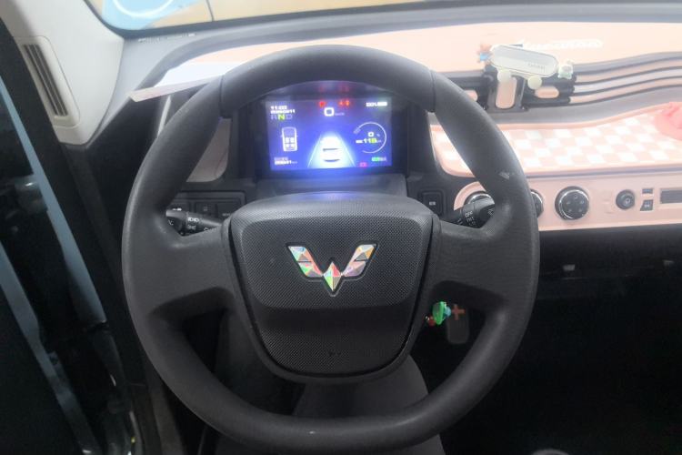 Used Wuling Hongguang MINIEV 2020 Freedom Version Lithium Iron Phosphate Steering Wheel