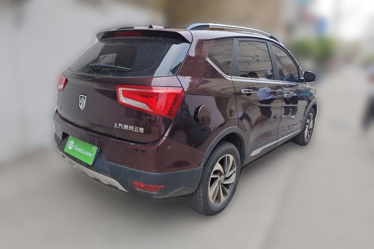 Used Baojun 560 2015 1.8L manual luxury version