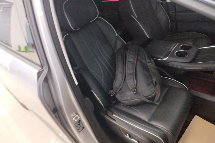 Used XPeng X9 2024 640 All-Wheel Drive High-Performance Max
