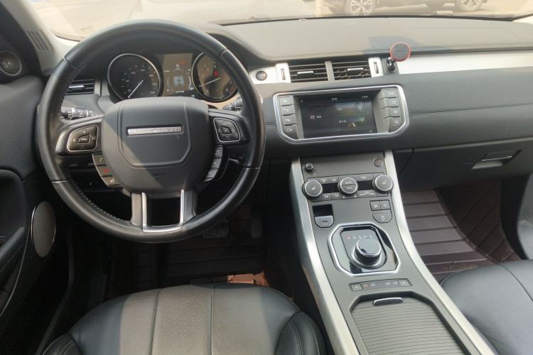 Used Land Rover Range Evoque 2018 240PS PURE Style Edition Center Console