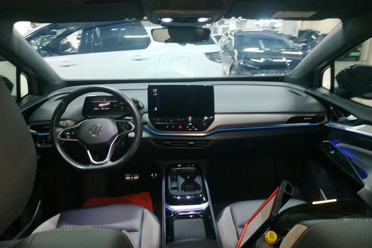 Used Volkswagen ID.4 CROZZ 2021 Long-Range PRO Two-Wheel Drive Version Center Console