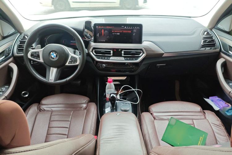 Used BMW X3 2022 Facelift xDrive30i Luxury Edition M Night Edition Package Center Console